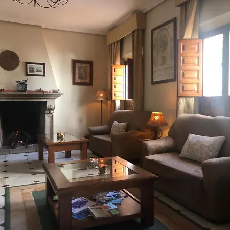 Vina Las Torres 3* トルヒーリョ